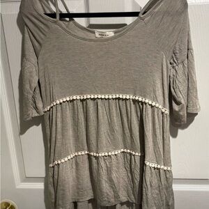 Madewell Gray Short Sleeve Top with Lace Detail